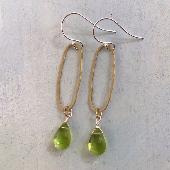 Peridot sundance charm artisan Earrings - Picture 7 of 8